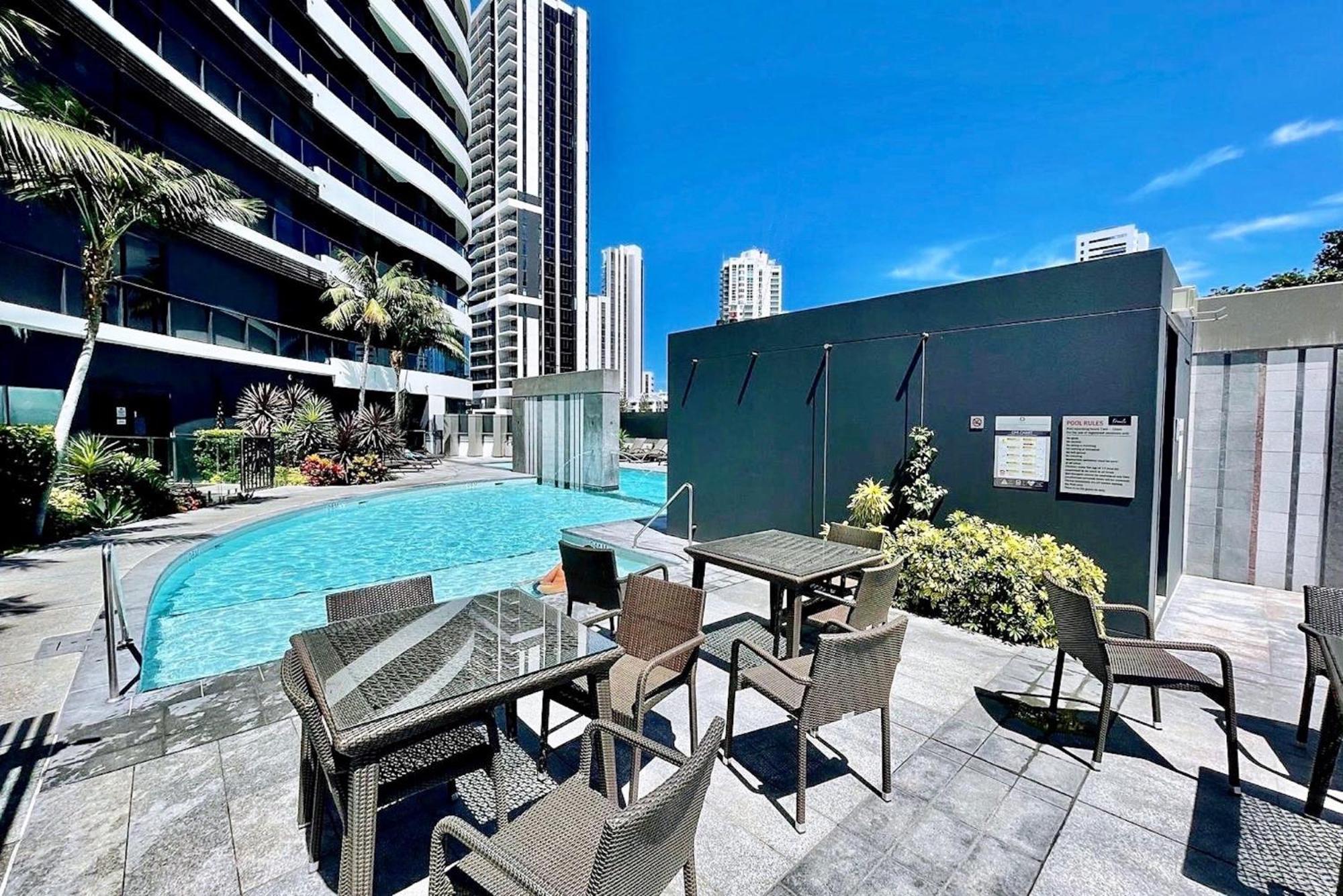 Luxury S Casino Residences Broadbeach - Holiday Paradise Gold Coast Room photo